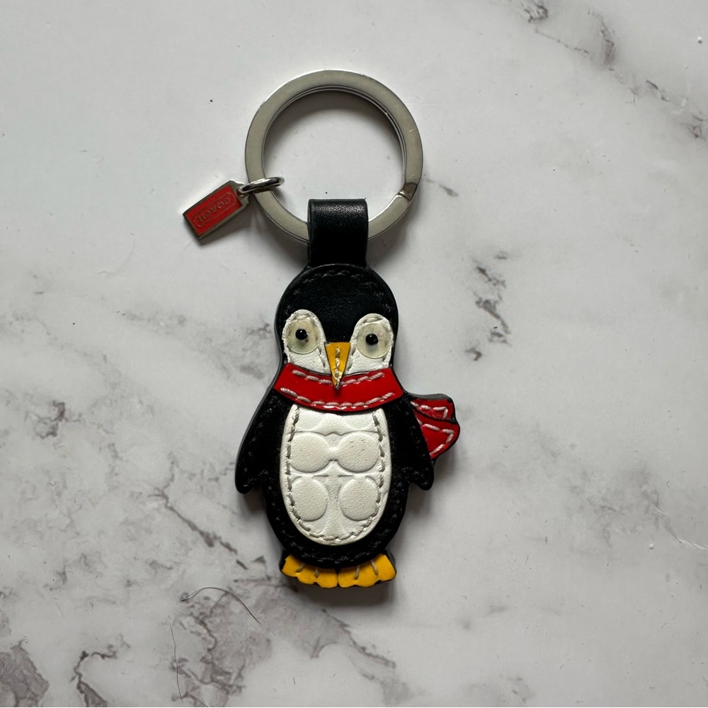 Authentic Vintage COACH 92196 Leather Penguin Key Ring